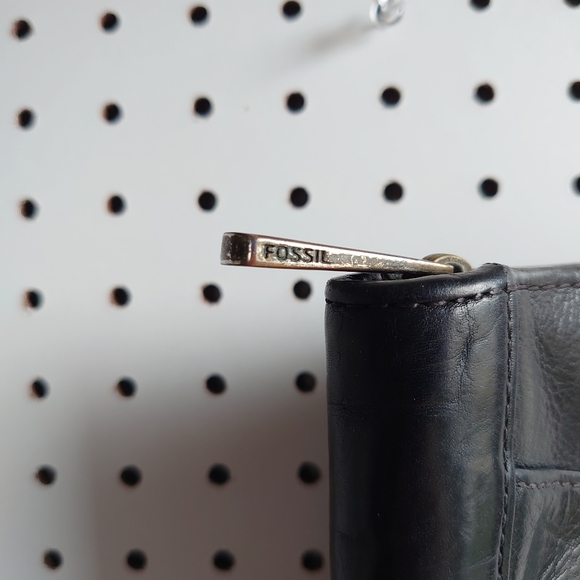 Fossil Estate Multi Passport Genuine Cowhide Leather Unisex Case MLG0084001 - Picture 12 of 15